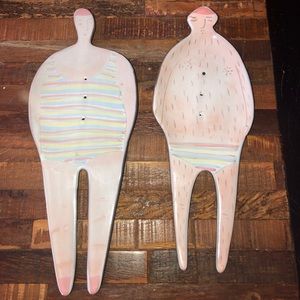 Beach-themed ceramic kitchen or decor